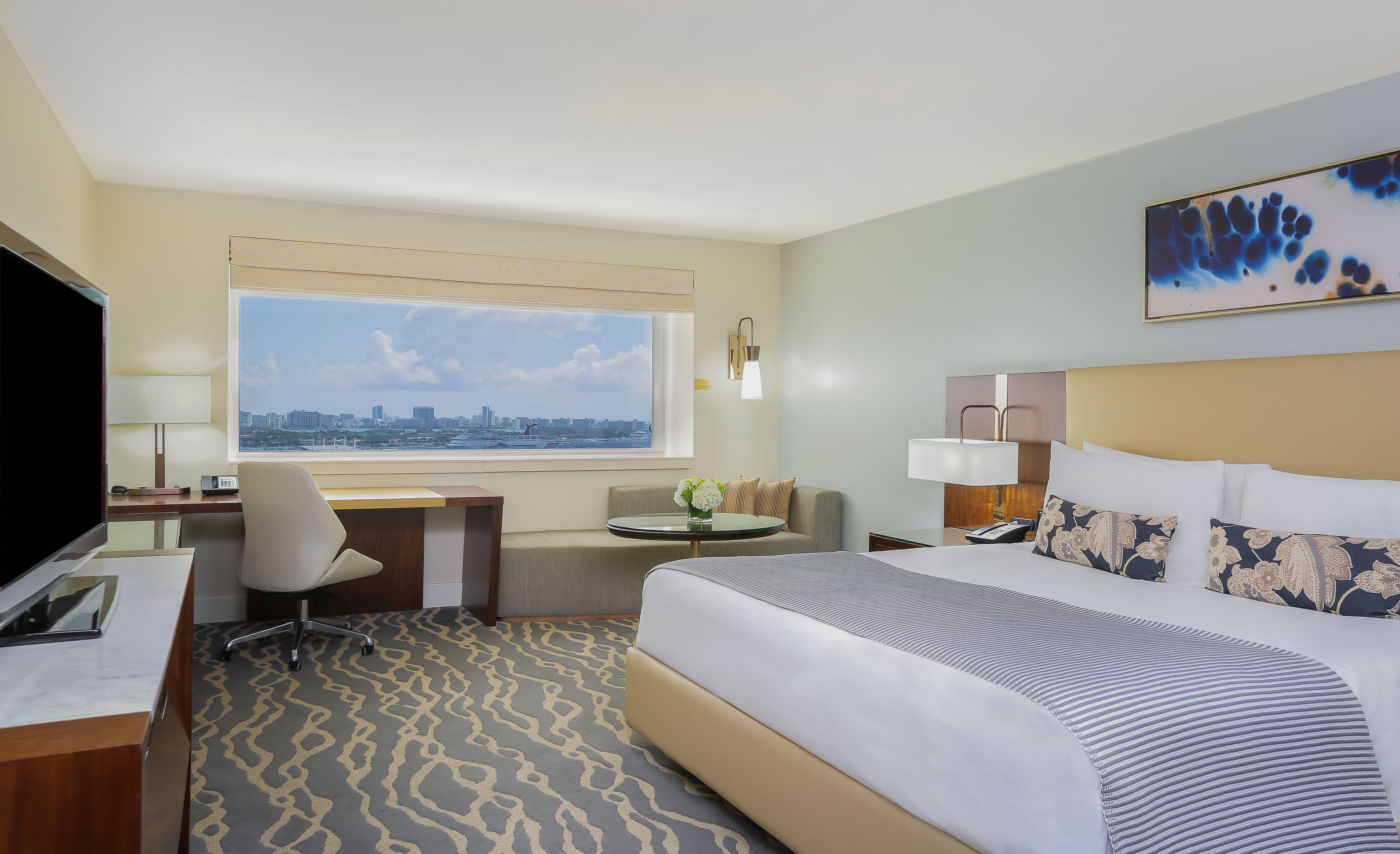 InterContinental Miami, an IHG Hotel Esterno foto A guest room at the Hilton San Diego Bayfront