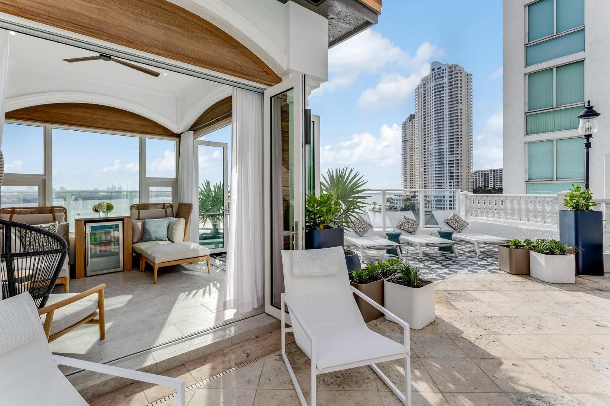 InterContinental Miami, an IHG Hotel Esterno foto Balcony
