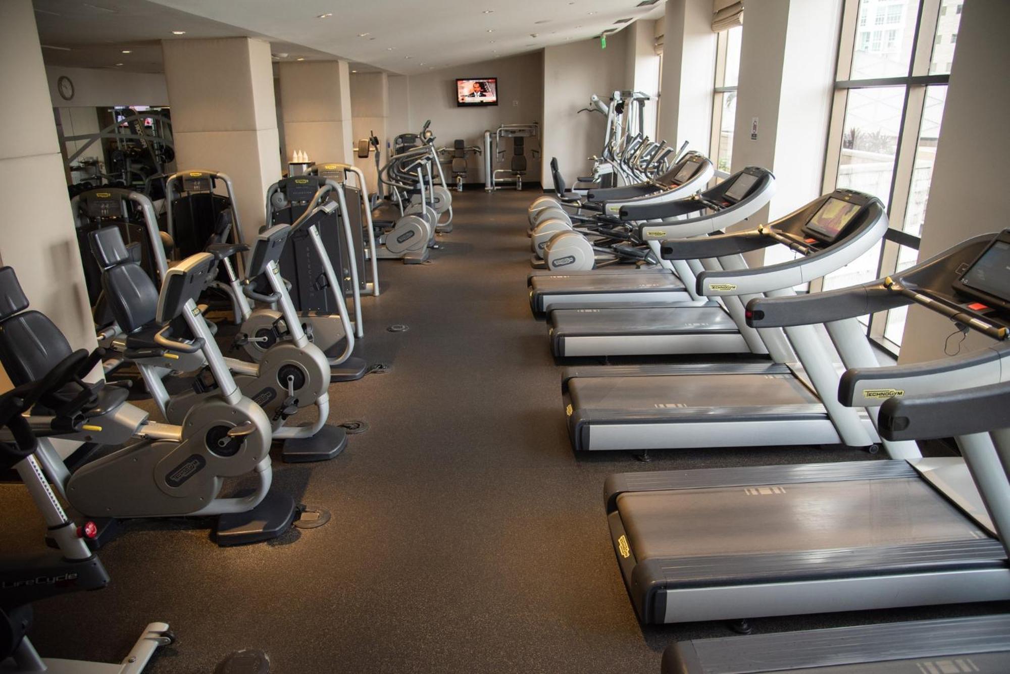 InterContinental Miami, an IHG Hotel Esterno foto A typical gym